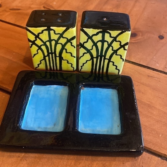Vintage Ceramic Salt & Pepper Shakers Retro Blue Yellow Green Black Rectangular - Picture 7 of 12